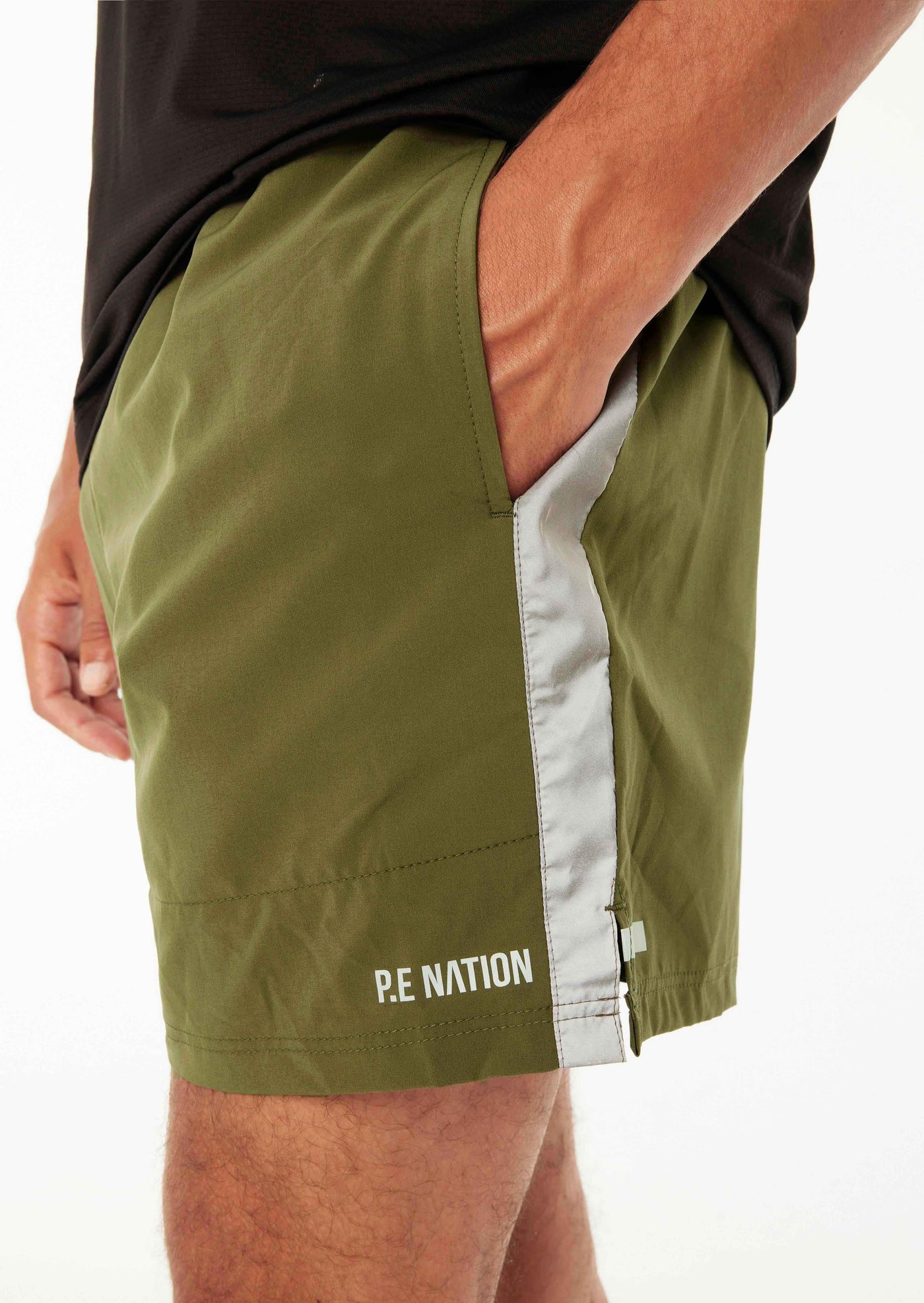 ADRENALIN SHORT IN KHAKI