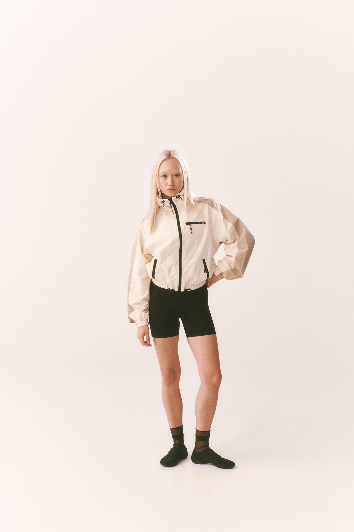 TREK JACKET IN WHISPER WHITE