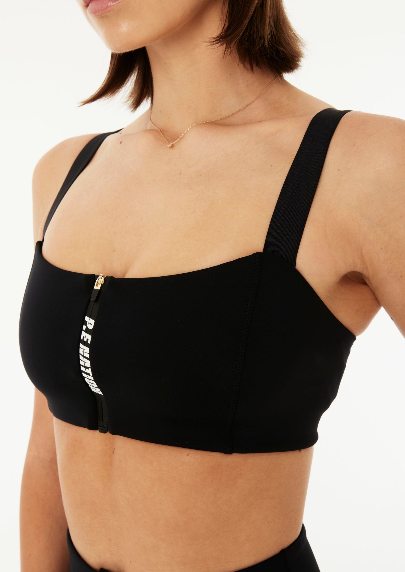 DIVER SPORTS BRA IN BLACK