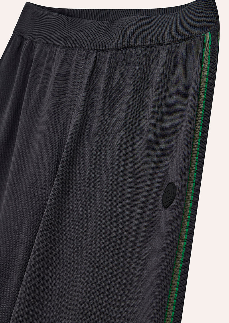 RETREAT KNIT PANT IN CAVIAR