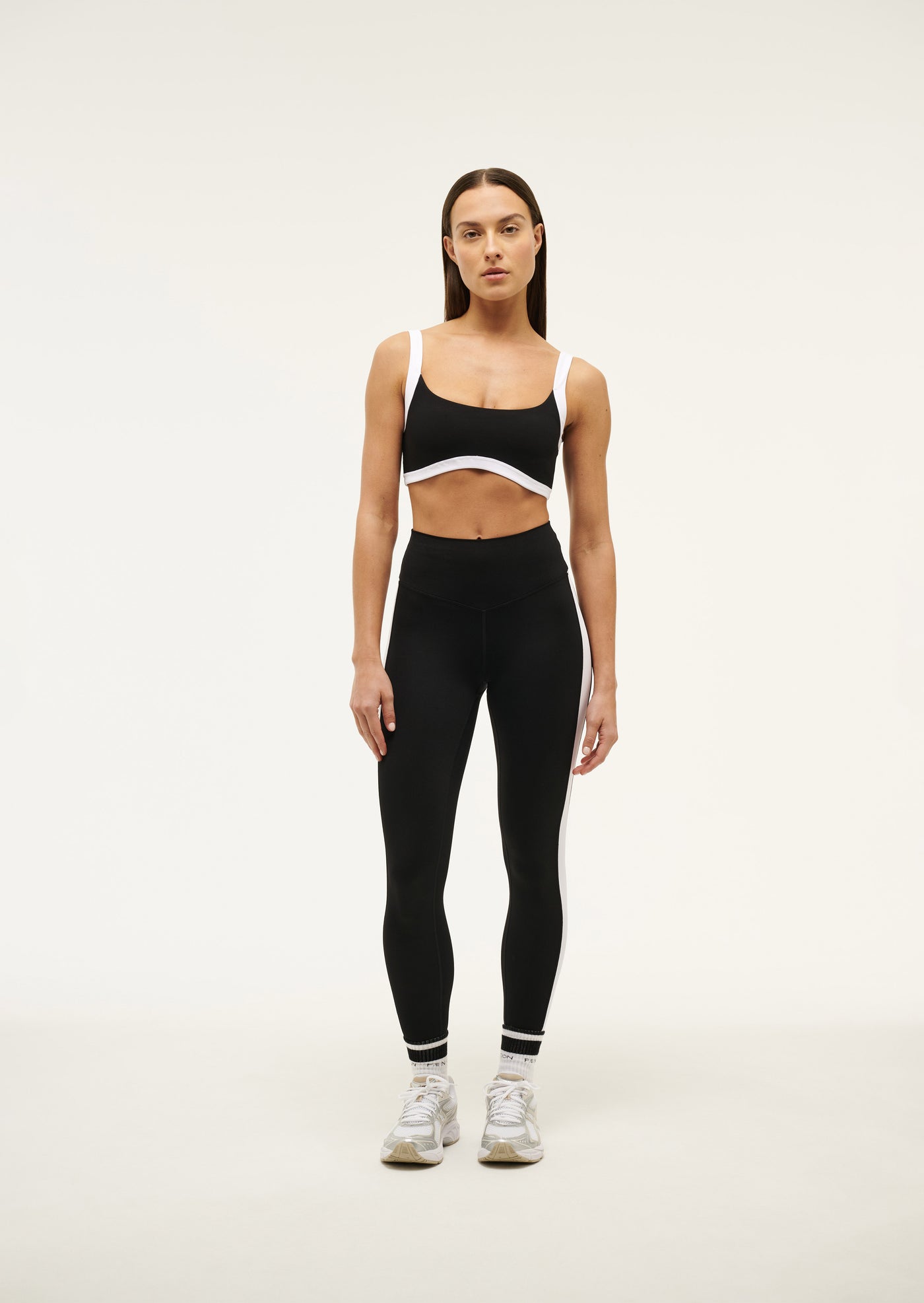 FREE PLAY 2 FULL LENGTH LEGGING IN BLACK & OPTIC WHITE