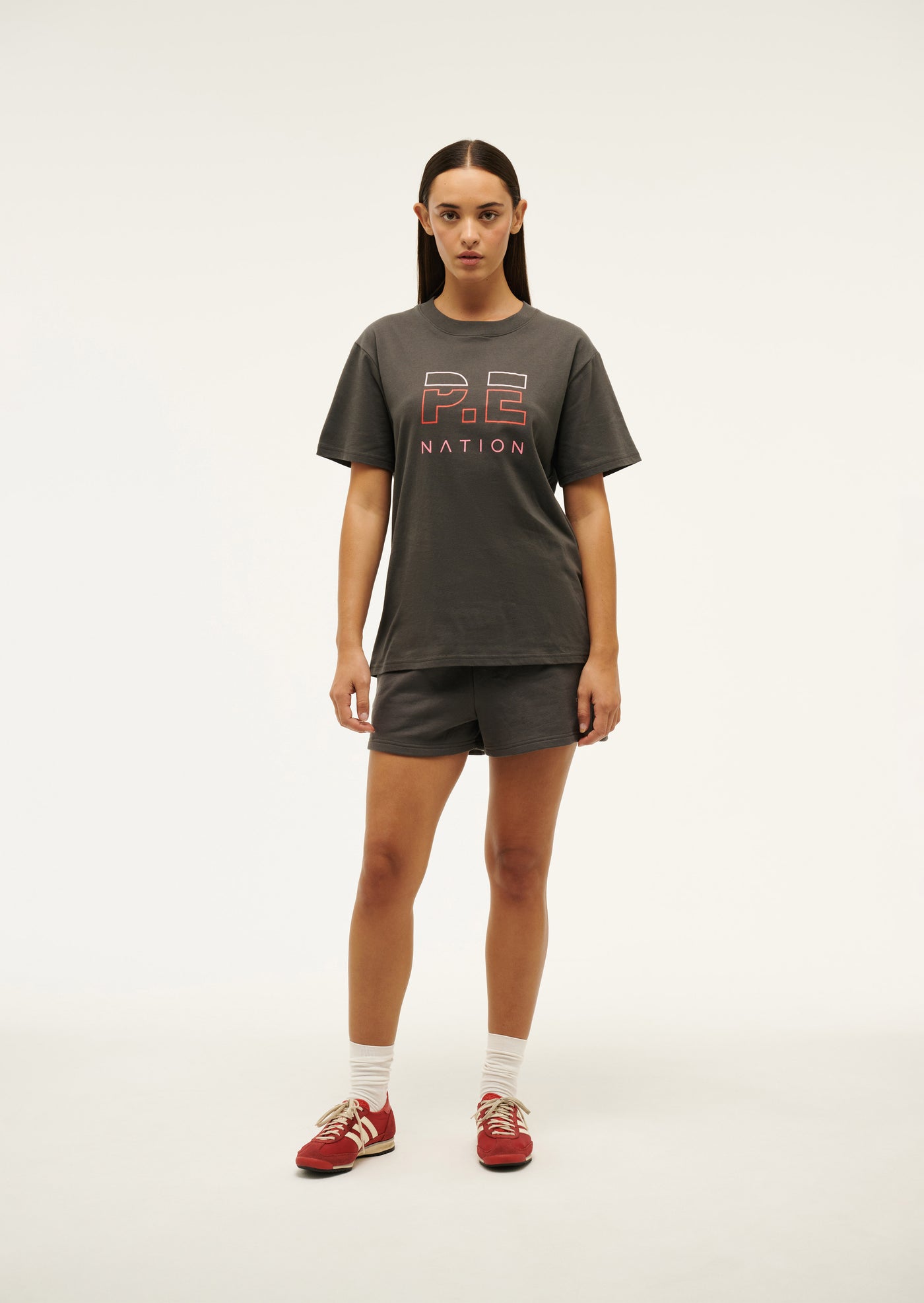 HEADS UP TEE IN GUNMETAL