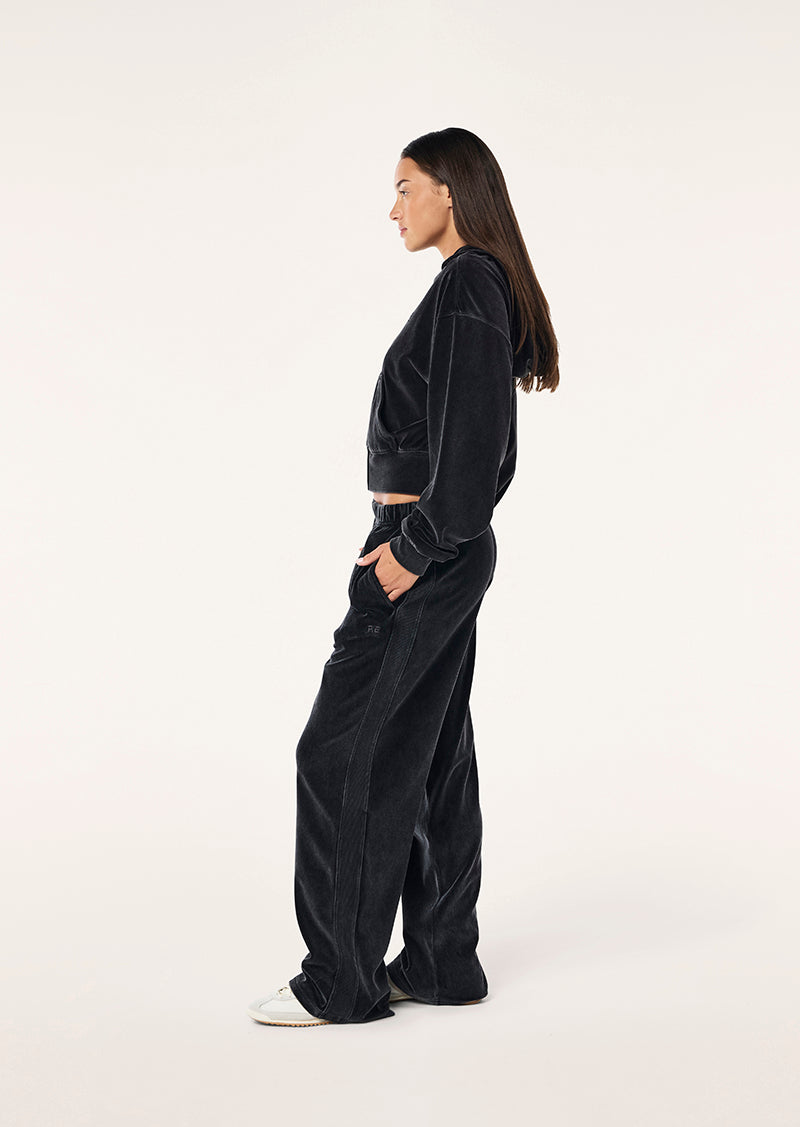 LUXURIA TRACKPANT IN WASHED ASPHALT