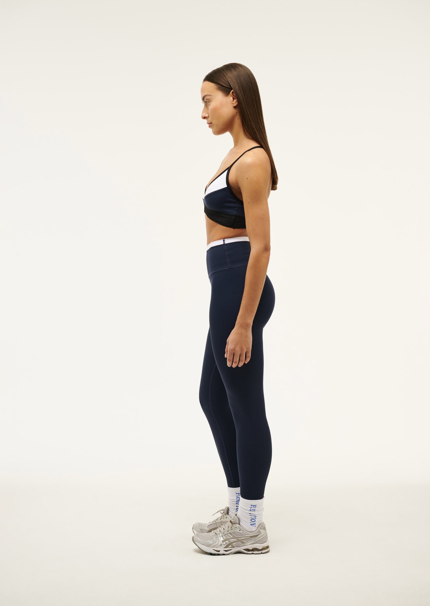 OVERLAND 2 SPORTS BRA IN DARK NAVY