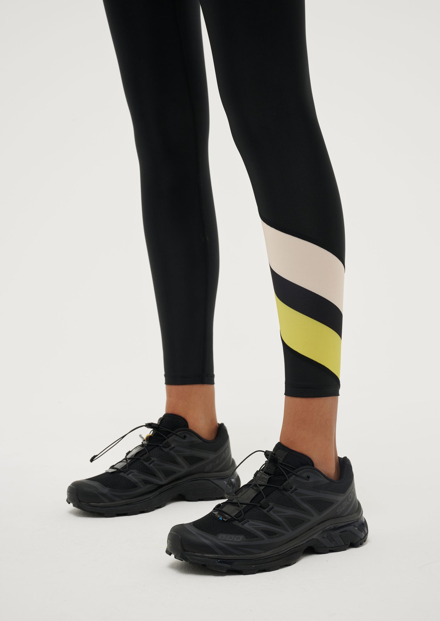 ARROWHEAD 7/8 LEGGING IN BLACK