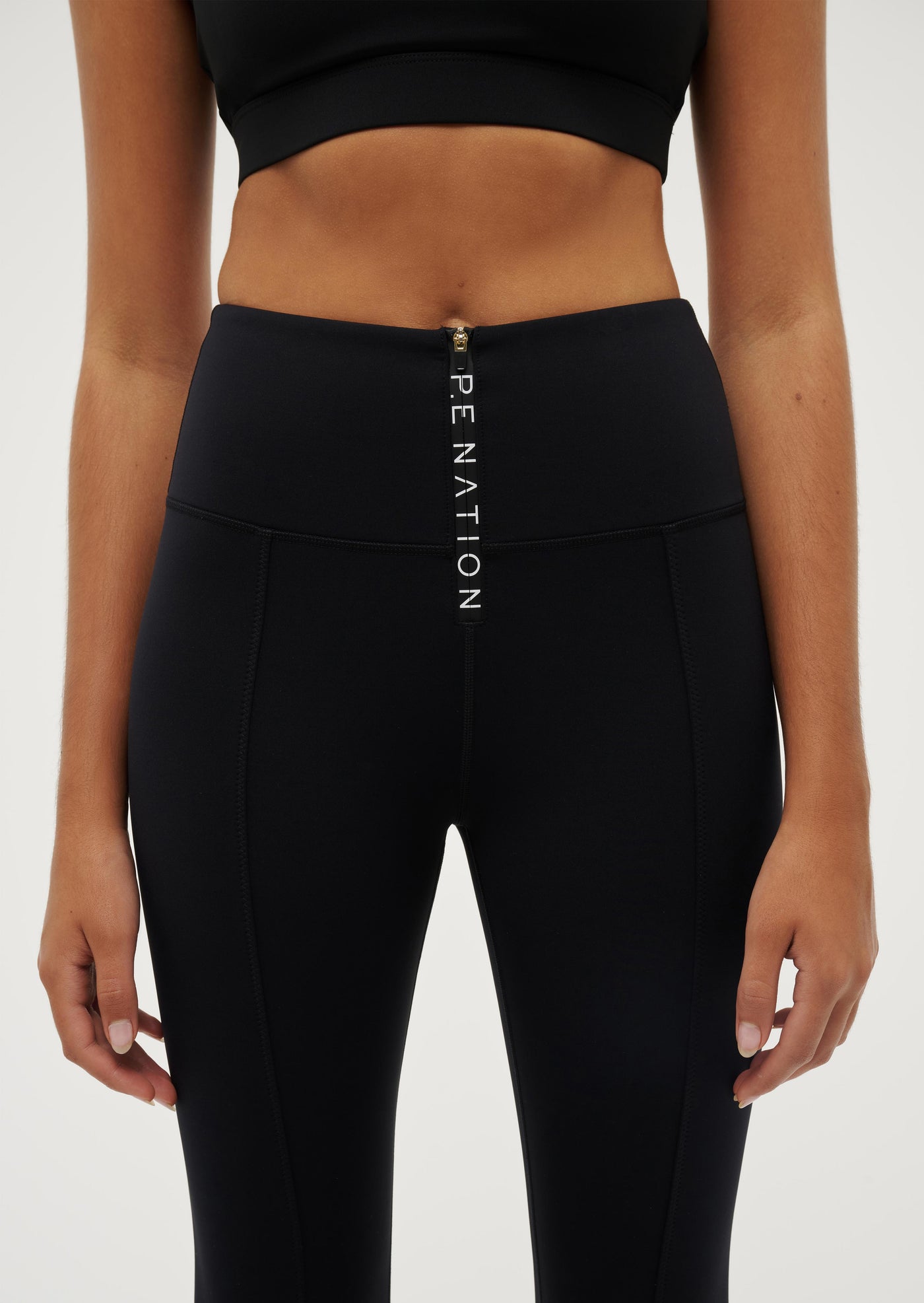 TAPER LEGGING IN BLACK