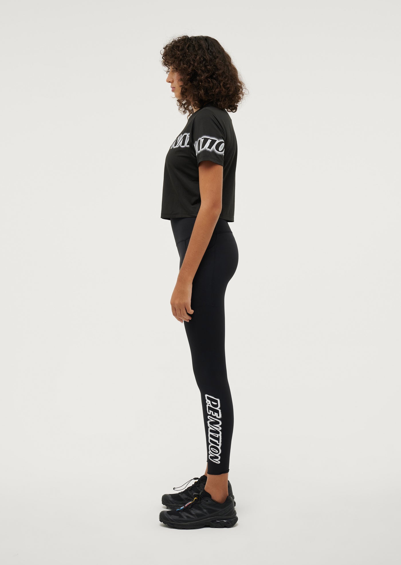 TIEBREAK AIR FORM TEE IN BLACK