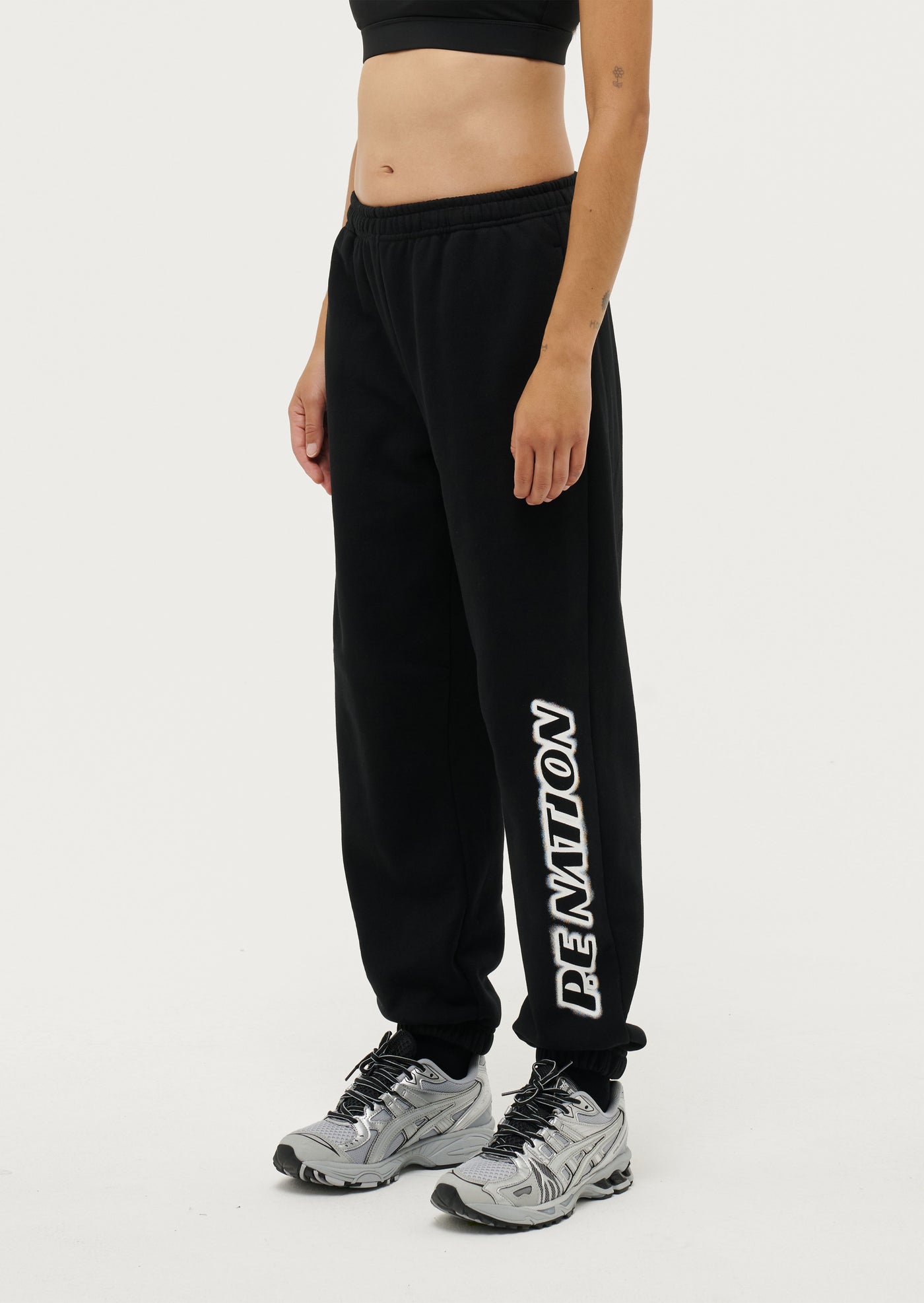 TIEBREAK TRACKPANT IN BLACK