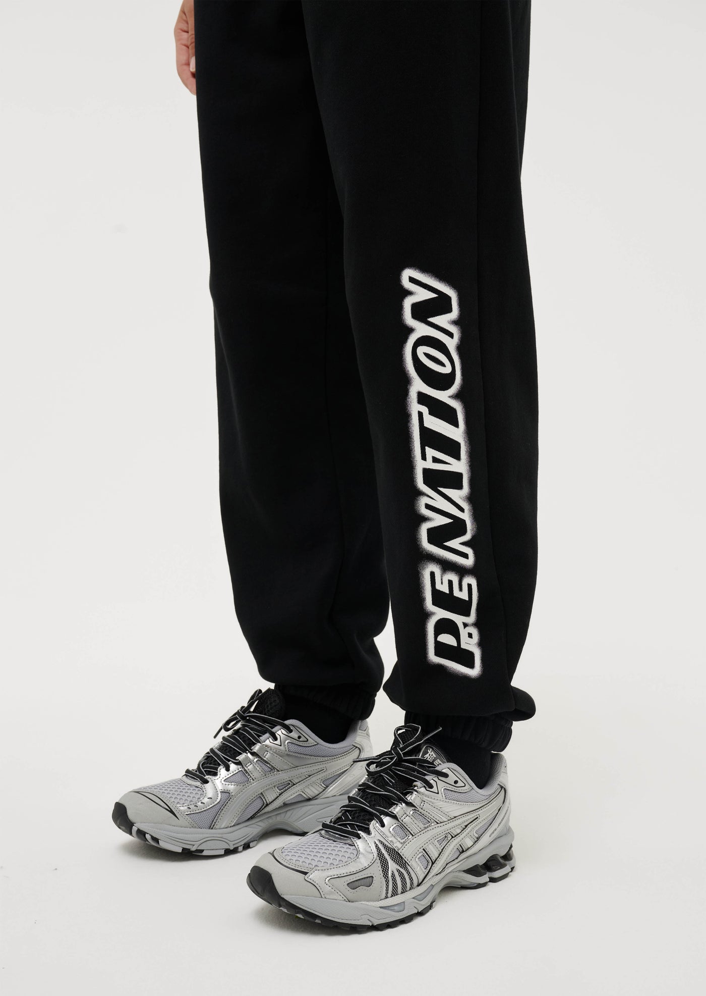 TIEBREAK TRACKPANT IN BLACK