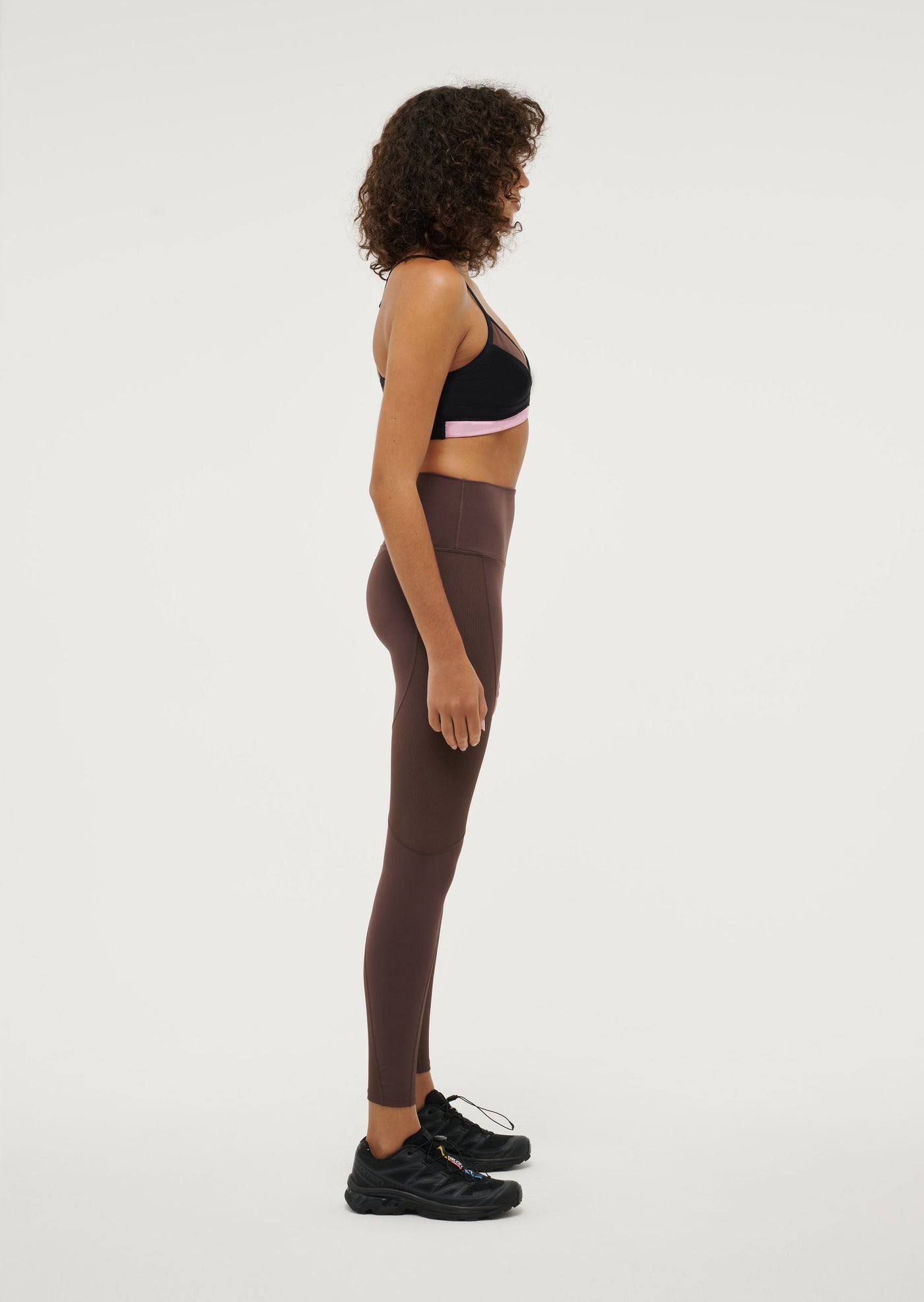 FREE PLAY LEGGING IN CHESTNUT