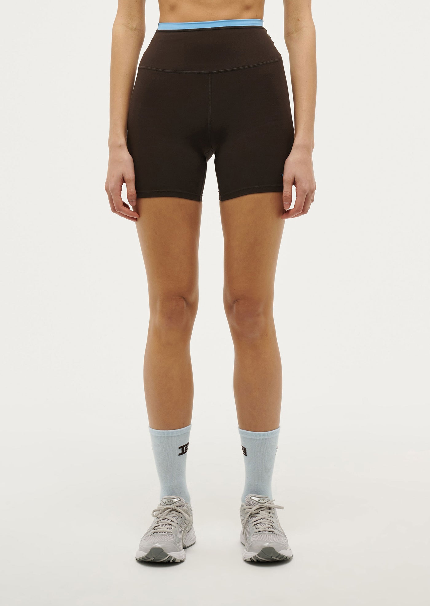 STELLAR 5" BIKE SHORT IN COFFEE / BRIGHT BLUE