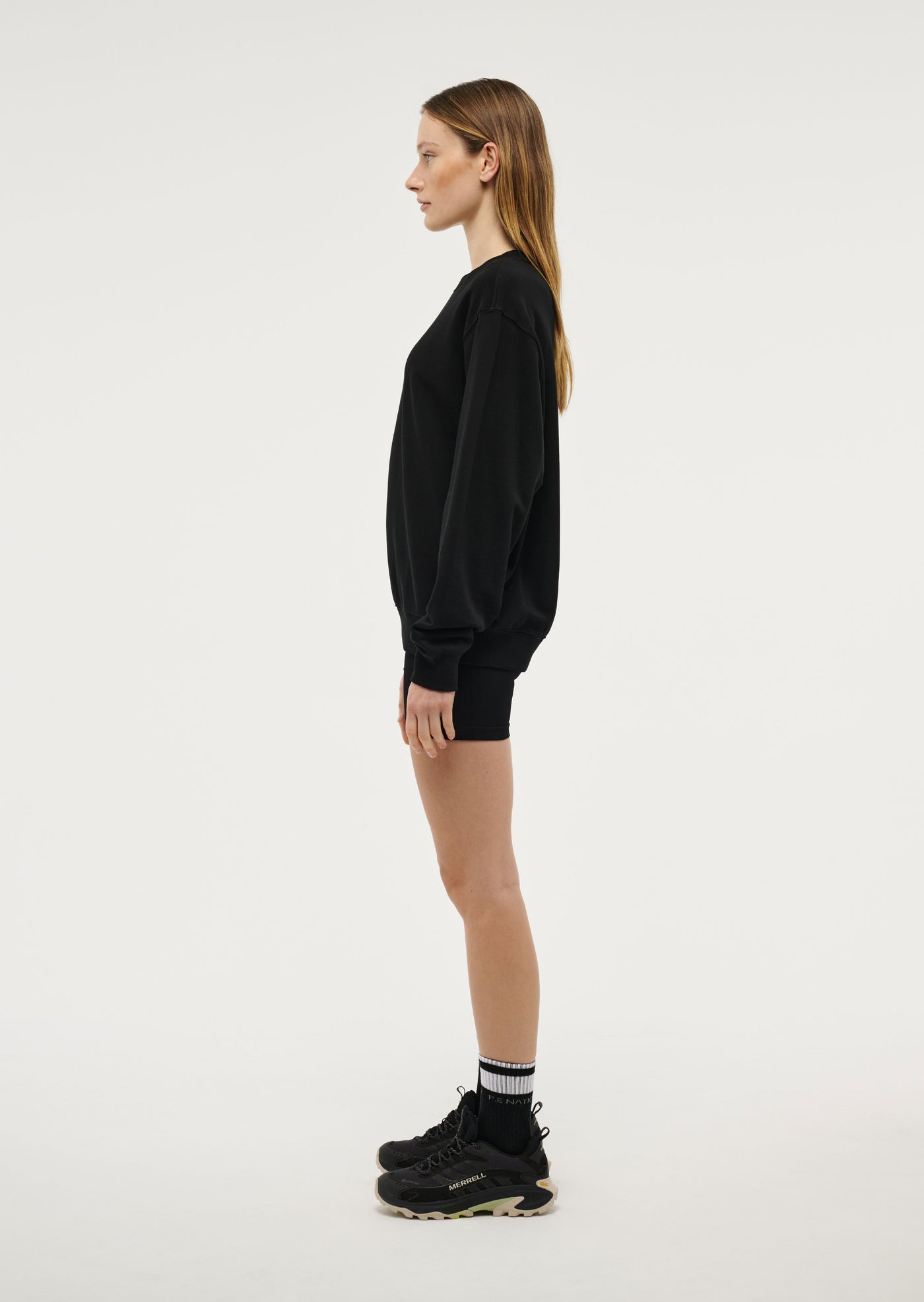 HEADS UP 2 SWEAT IN BLACK