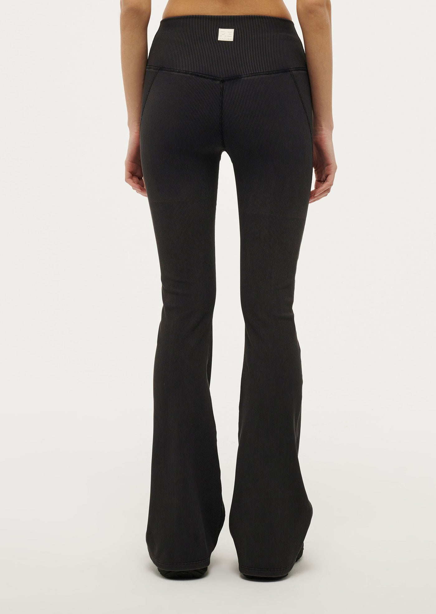 ACTUALISE LEGGING IN WASHED BLACK