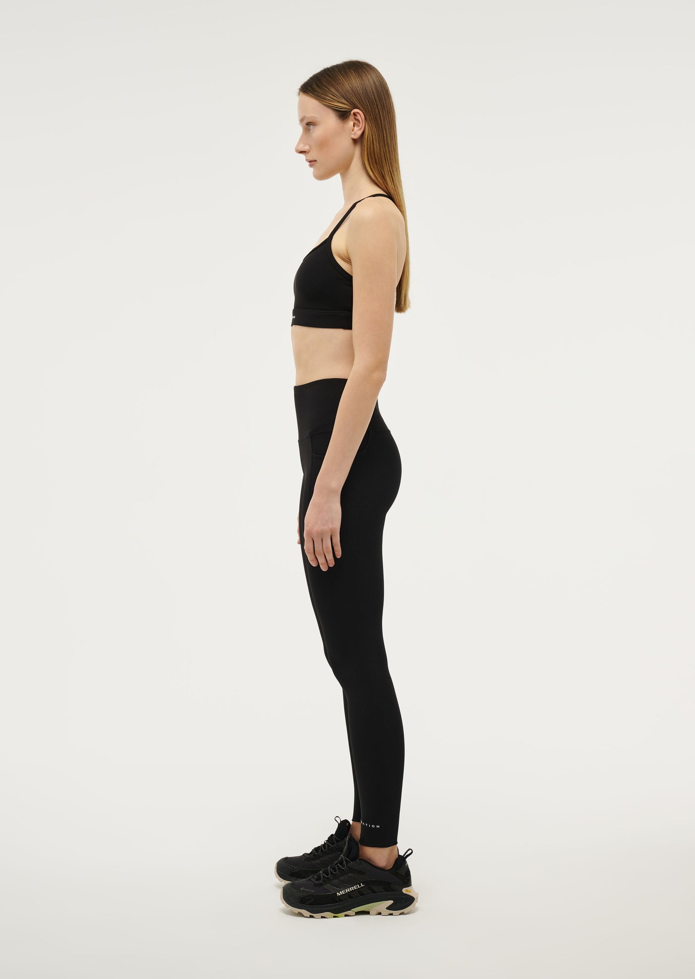 SIGNATURE FULL LENGTH LEGGING IN BLACK