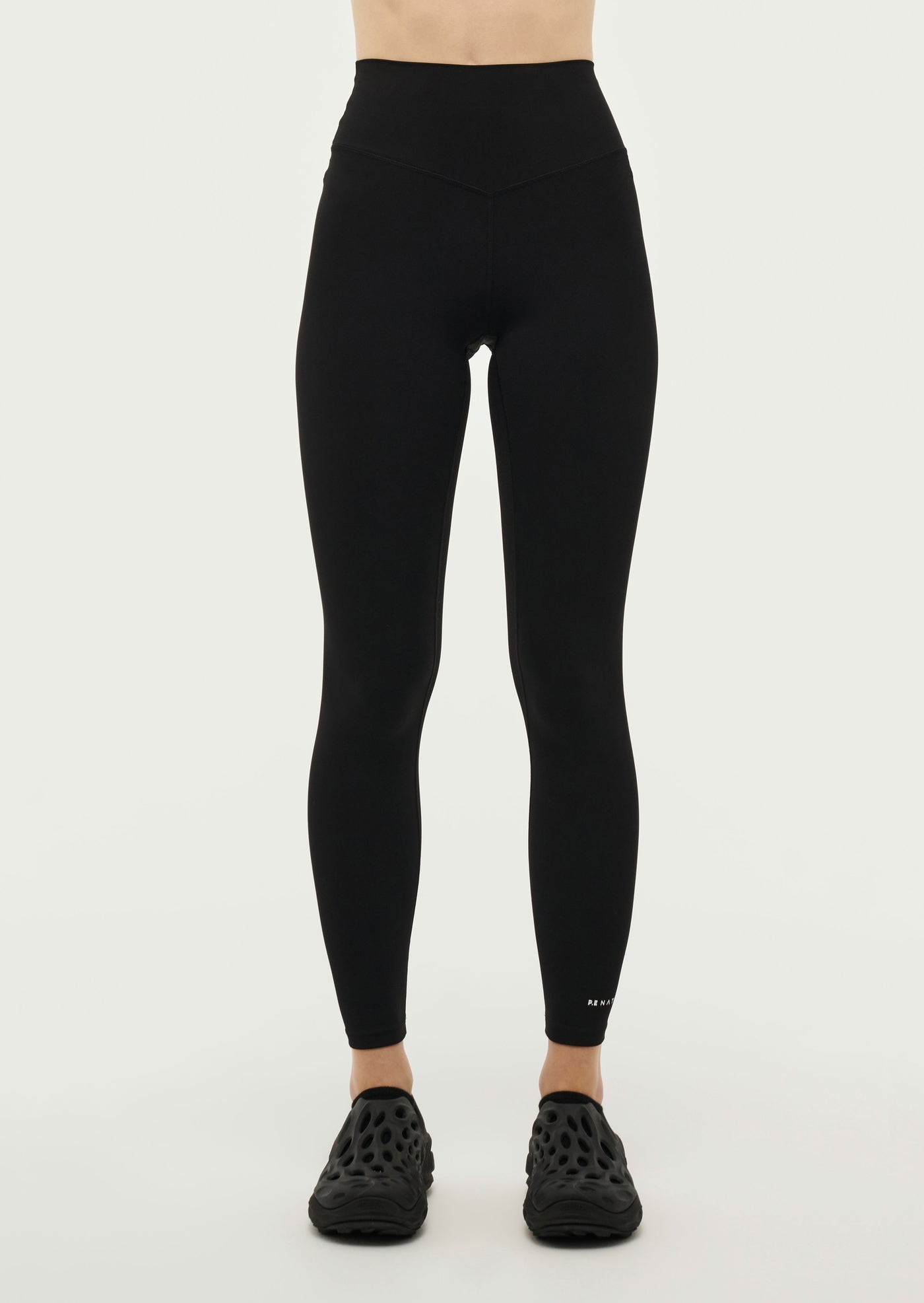 SIGNATURE FULL LENGTH LEGGING IN BLACK