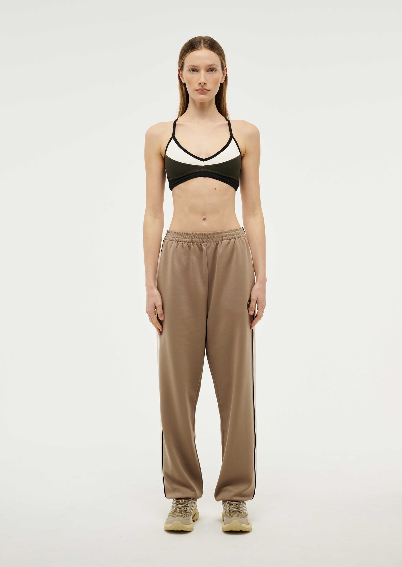 HOME GROUND TRACKPANT IN TAUPE