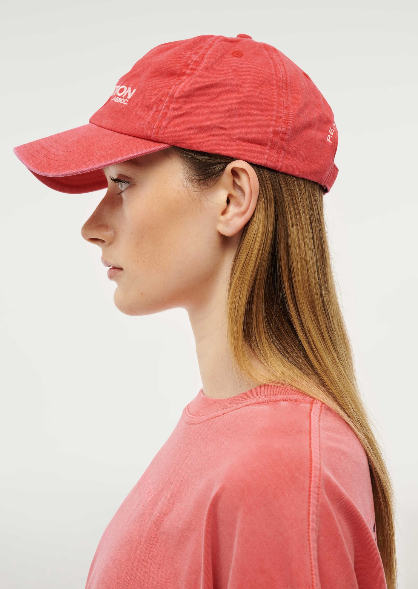 THROWBACK CAP IN POPPY RED