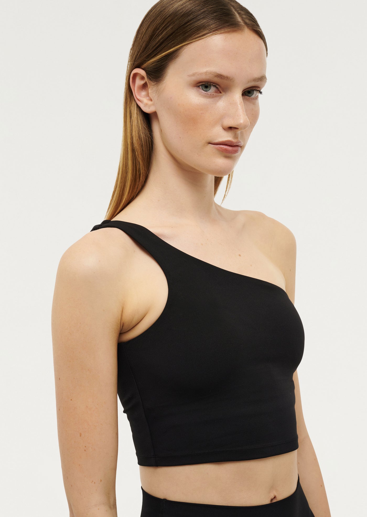 FINESSE ASYMMETRIC TANK IN BLACK