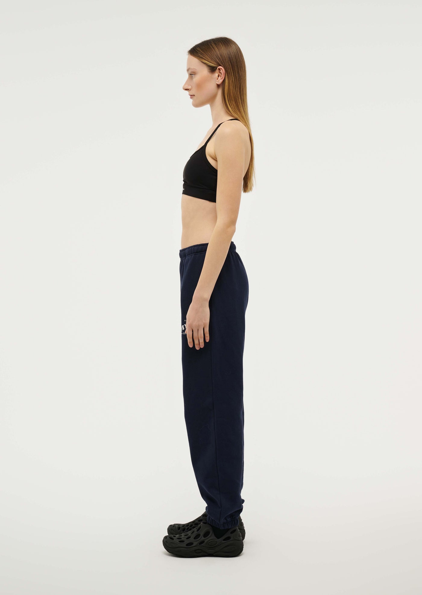 PHYSICAL TRACKPANT IN DARK NAVY