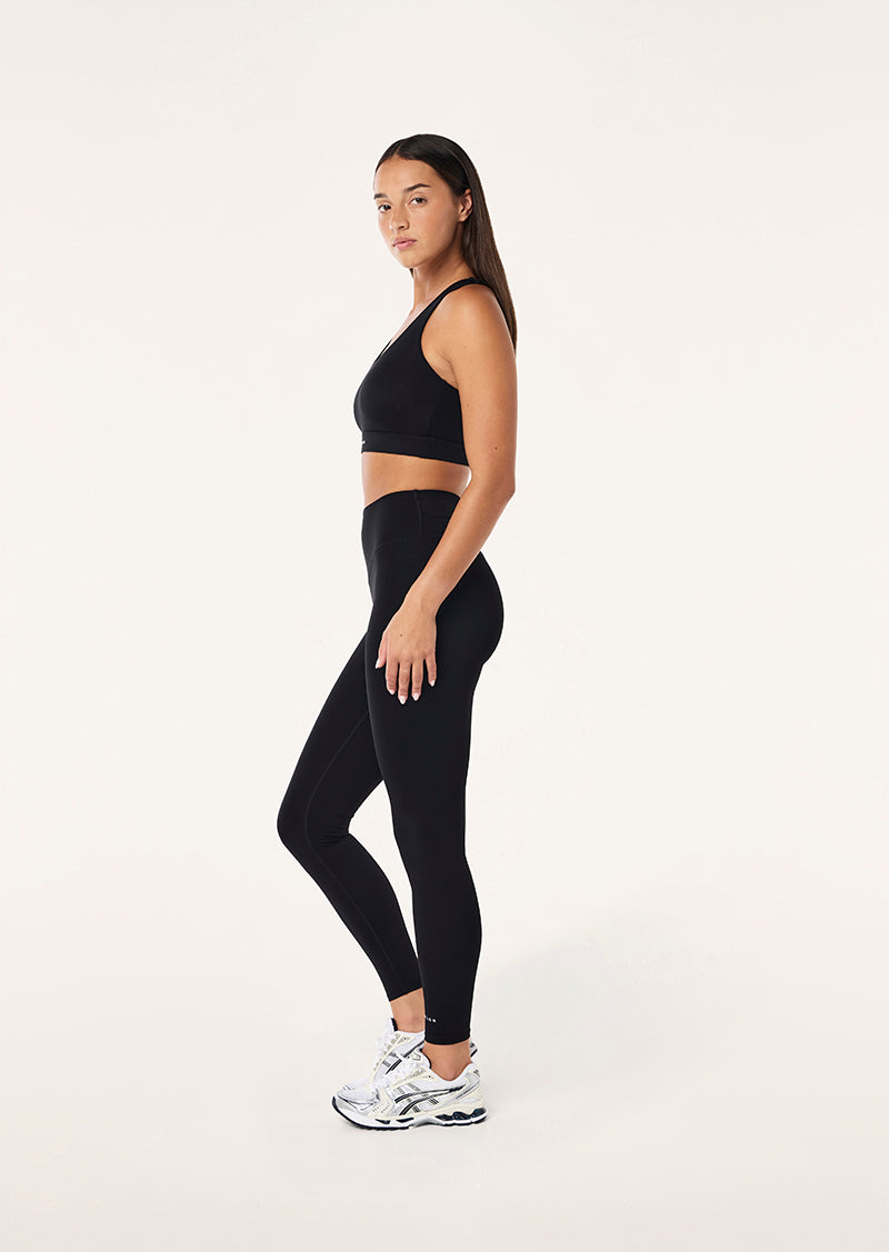 SIGNATURE FULL LENGTH LEGGING IN BLACK