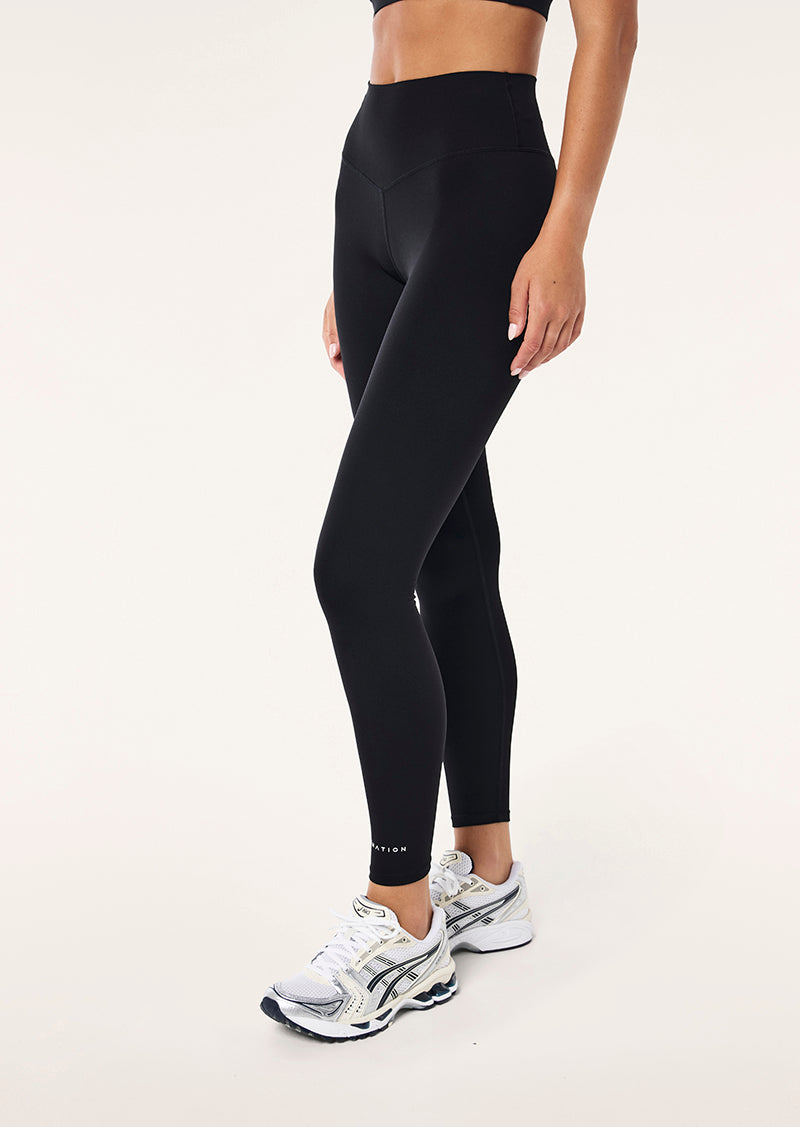 SIGNATURE FULL LENGTH LEGGING IN BLACK