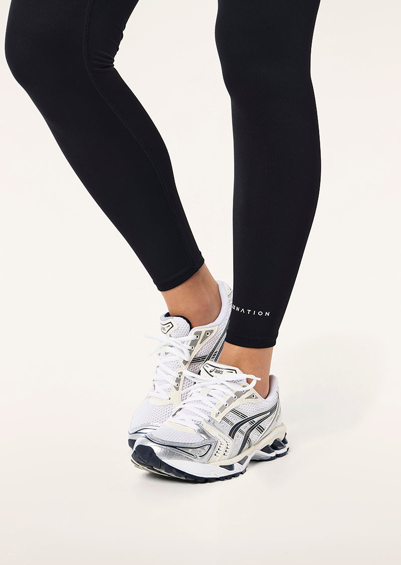SIGNATURE FULL LENGTH LEGGING IN BLACK