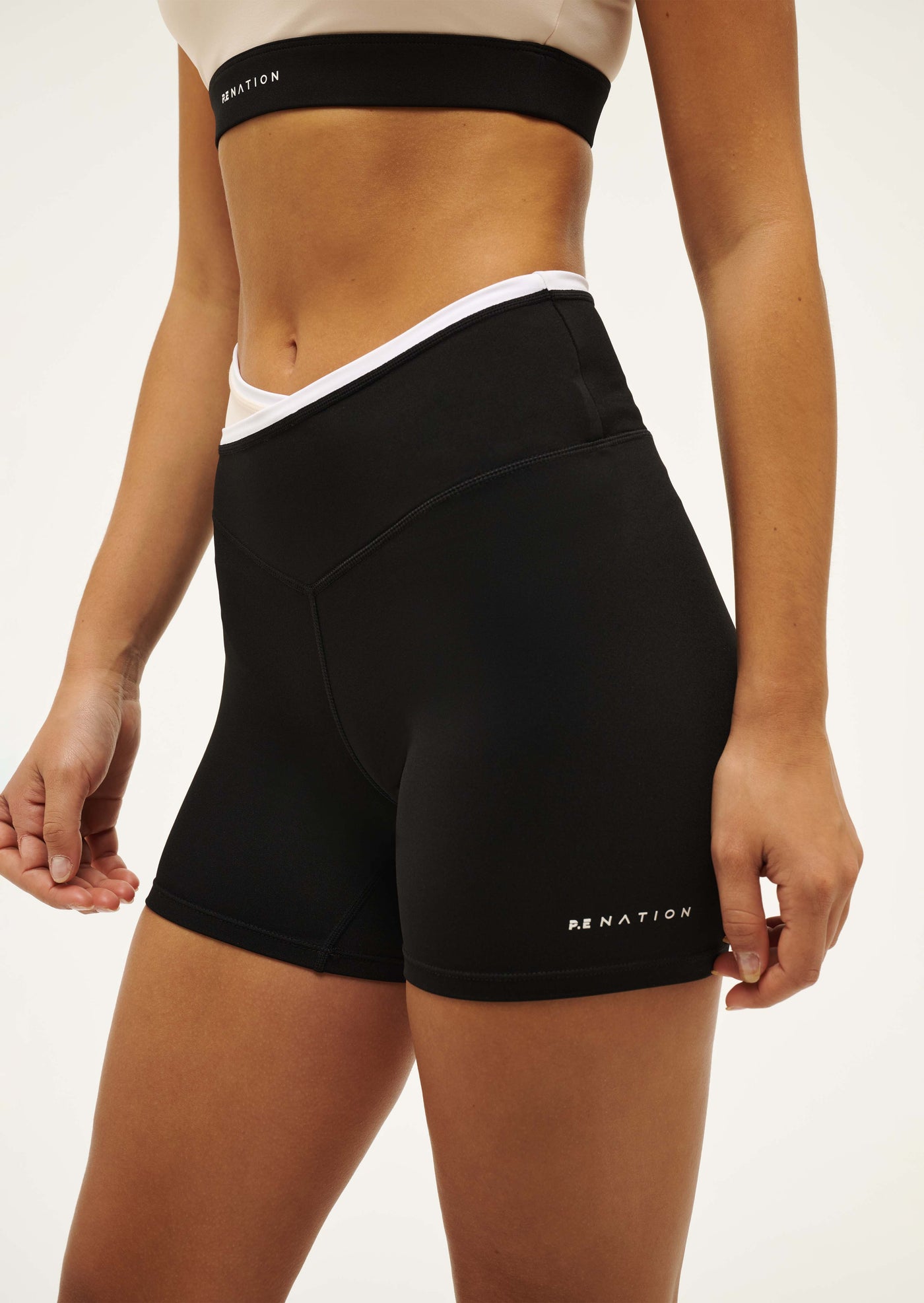 STATUS 5" BIKE SHORT IN BLACK