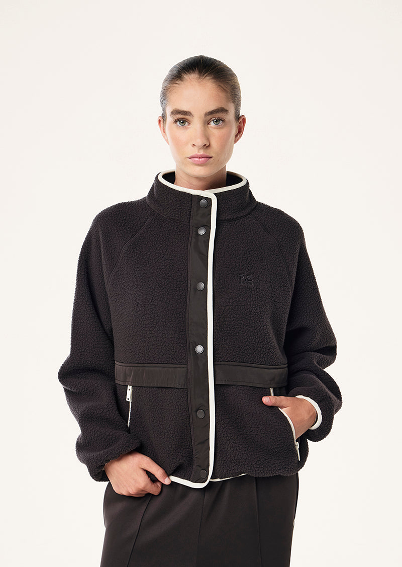 TECHNIQUE JACKET IN LICORICE