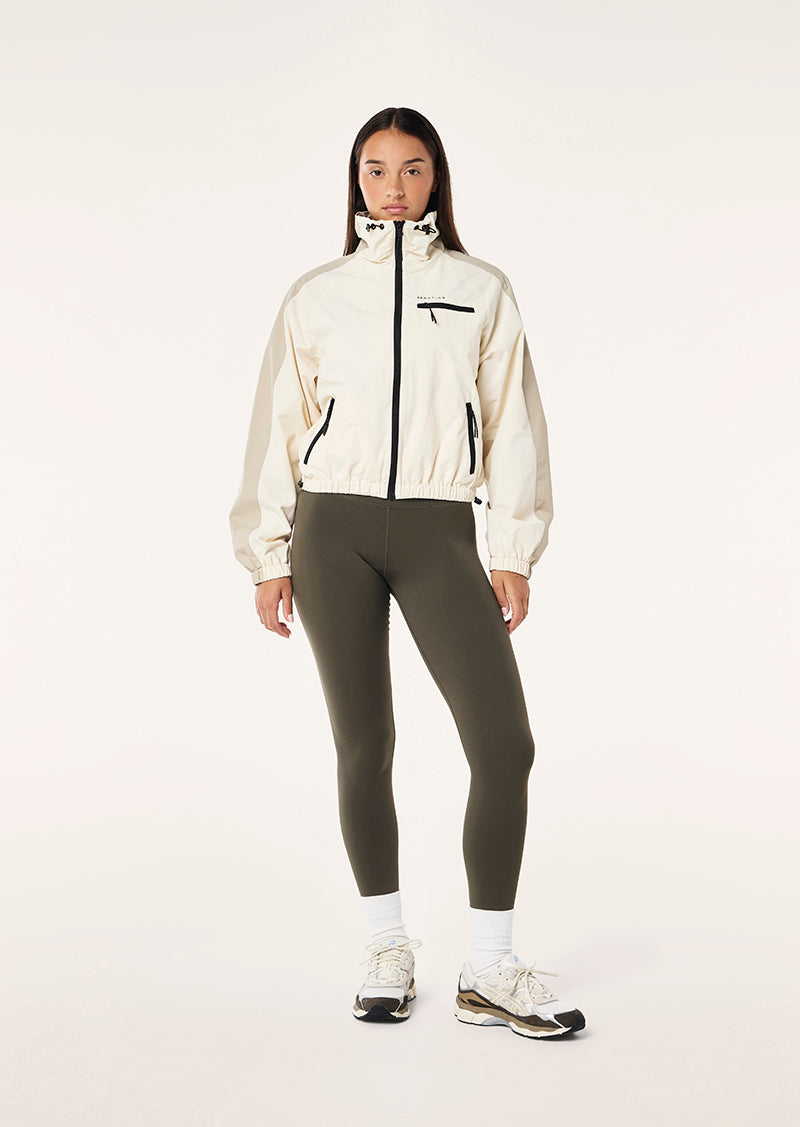 TREK JACKET IN WHISPER WHITE