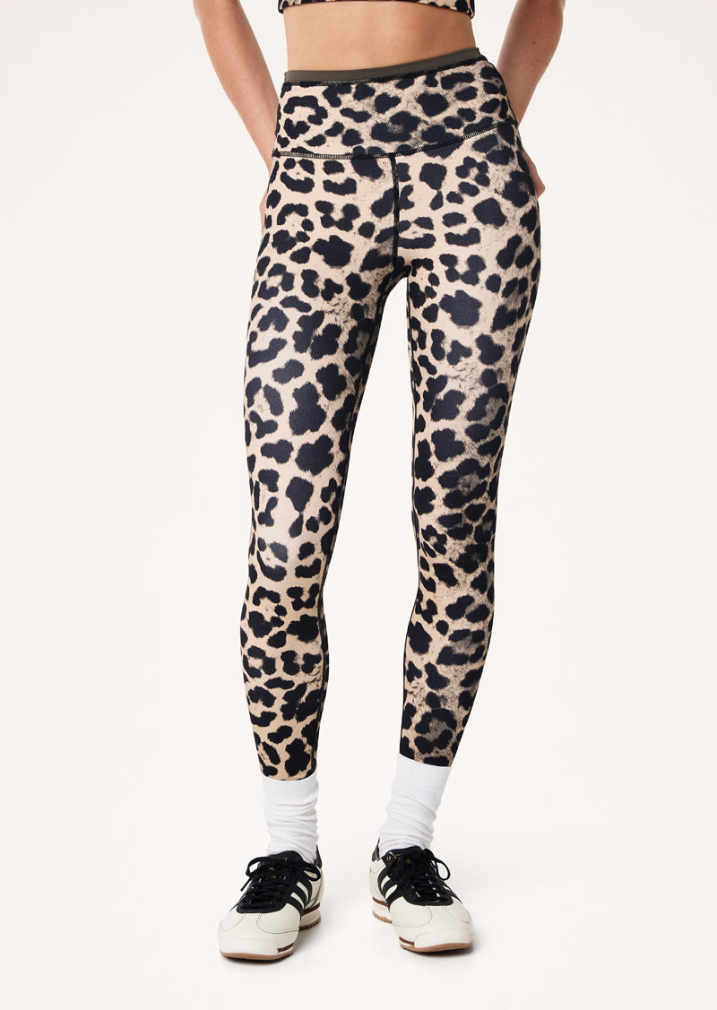 VITA FULL LENGTH LEGGING IN LEOPARD