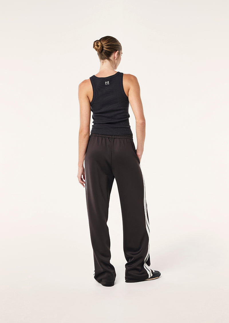 PRELUDE TRACKPANT IN LICORICE